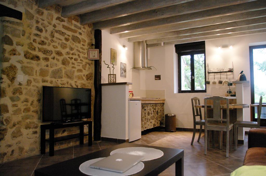 Escalebelair Apartment Fontenay-les-Briis Bilik gambar